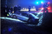 14226470760_celestyny-volvo-wyladowalo-w-rowie